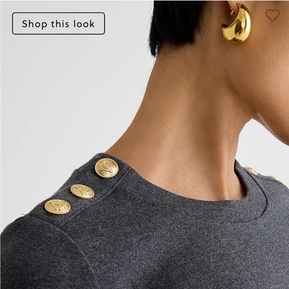 Button embellished T-shirt NWT - Picture 2 of 4